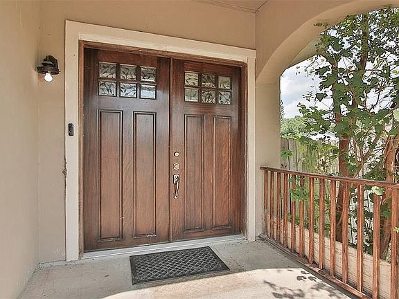 2nd image of 446 Rivergrove Dr