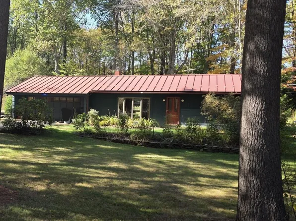 195 Hillside Street, Yarmouth, ME 04096