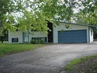 2nd image of 944 Brenda Lee Dr