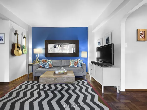 500 Grand Street image 1 of 5