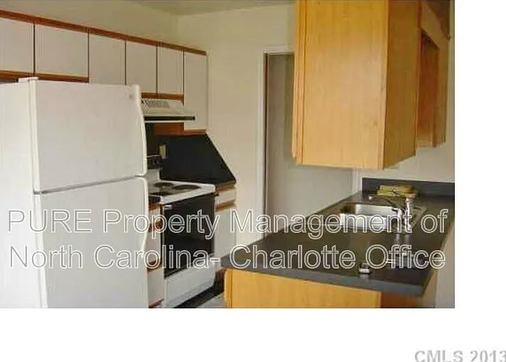 18805 Bluff Point Rd #B — Photo 2