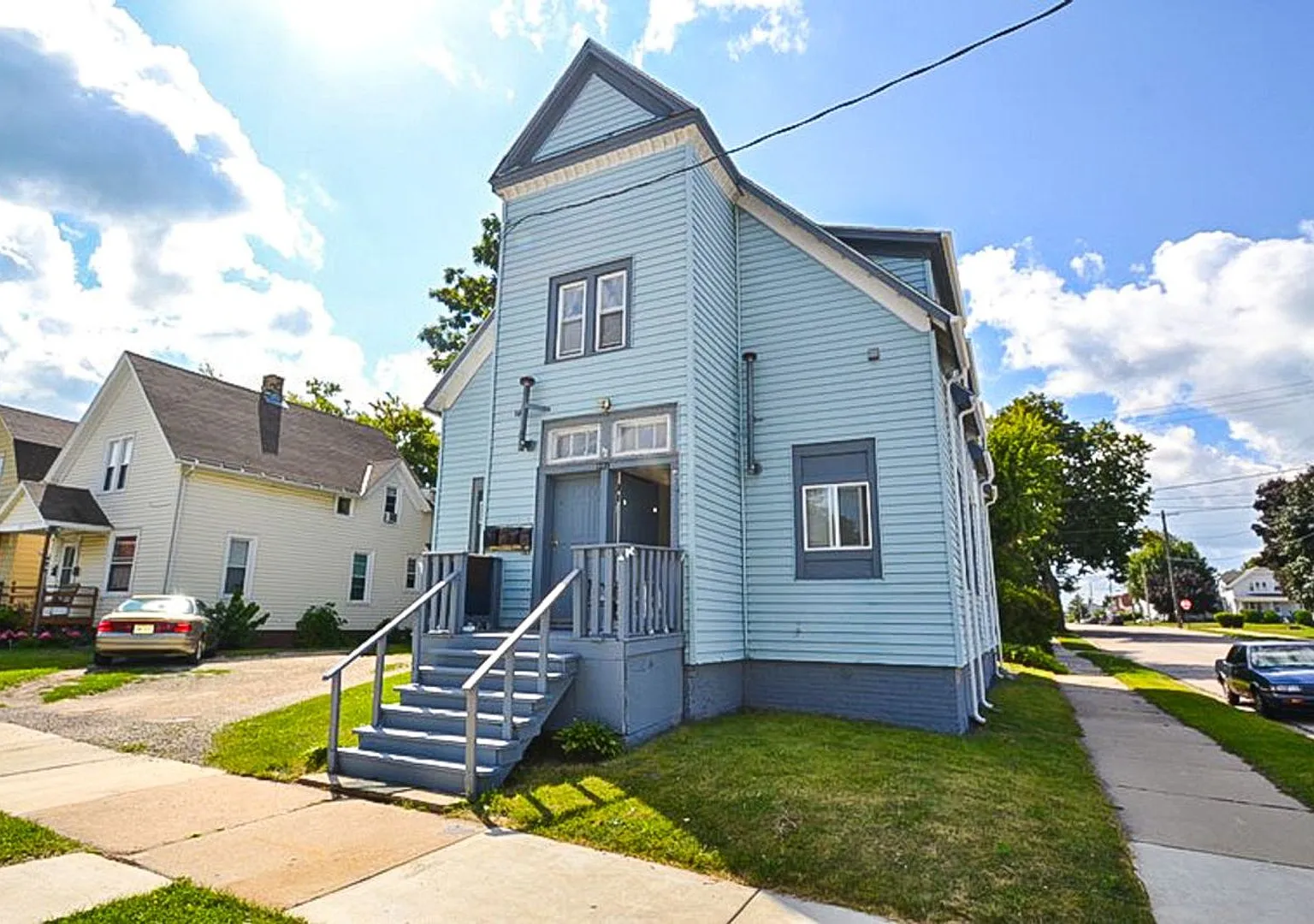 1235 Michigan Ave. (4 Unit) — Photo 1