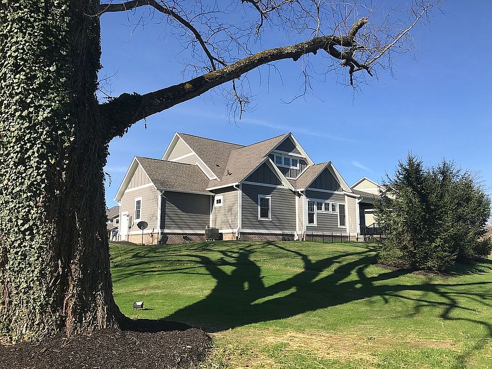 2nd image of 14303 McCormick Cir