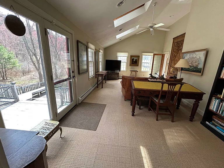 266 N Haverhill Rd — Photo 19