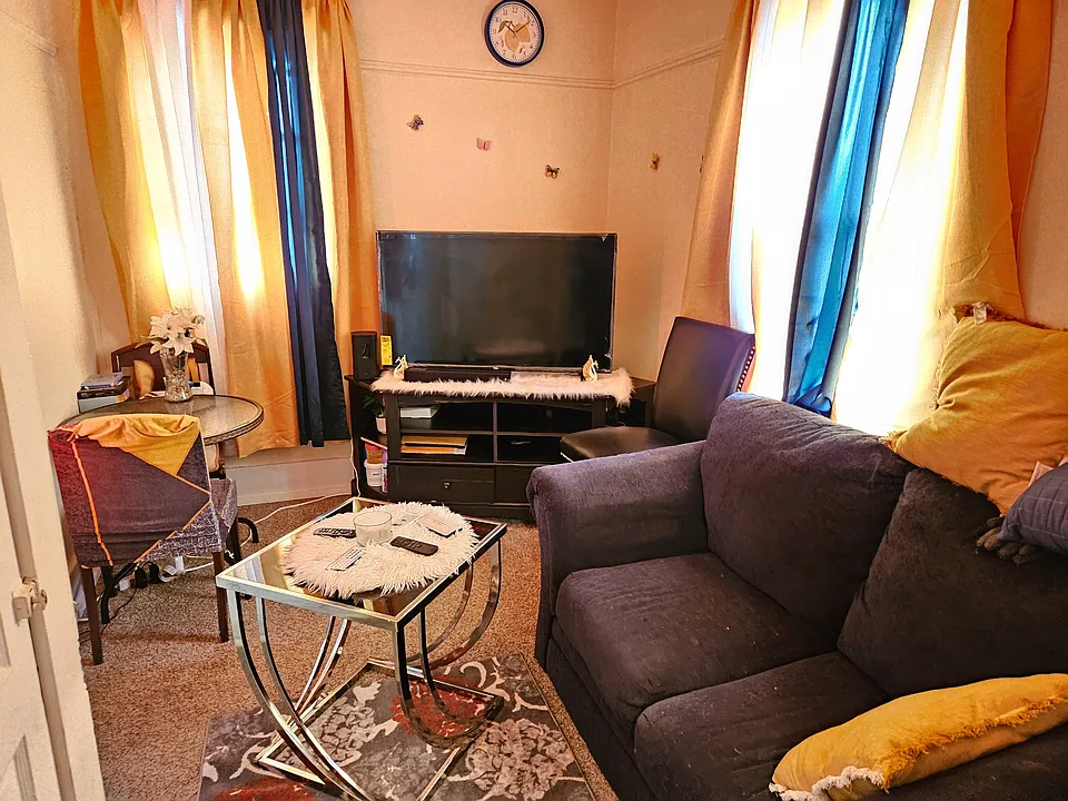 555 Duss Ave #3