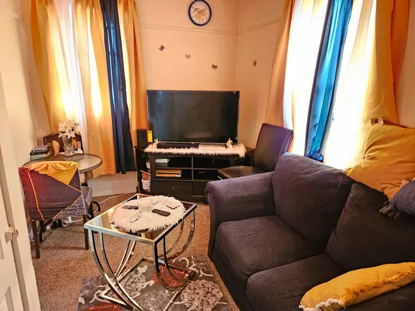 555 Duss Ave APT 3, Ambridge, PA 15003