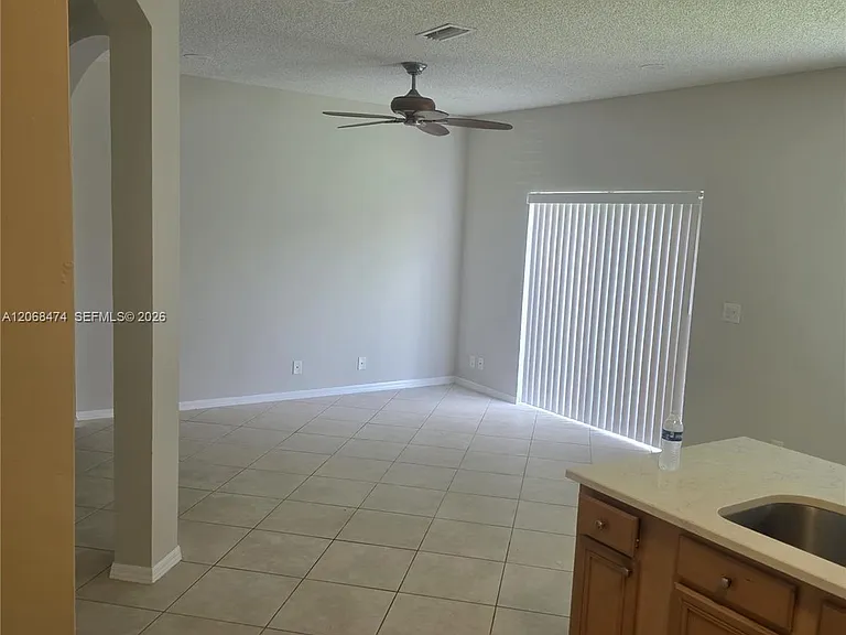 4730 Lago Vista Dr — Photo 4