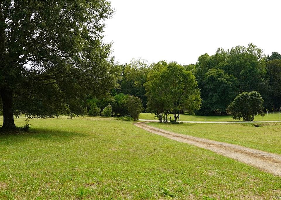 2nd image of 1818 Rocky Ford Rd