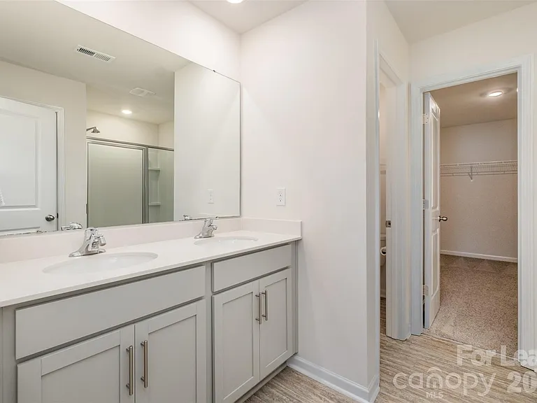 2407 Sugar Ct SW — Photo 17