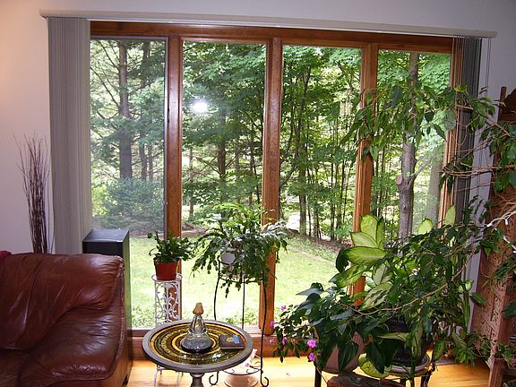 4th image of 35 Robinwood Dr