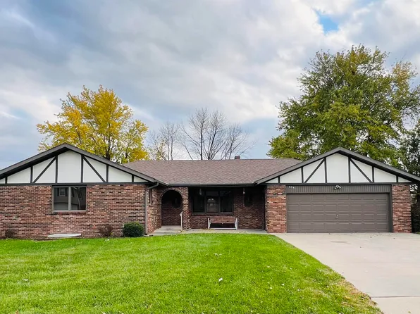 824 Hillcrest Dr, Seneca, KS 66538