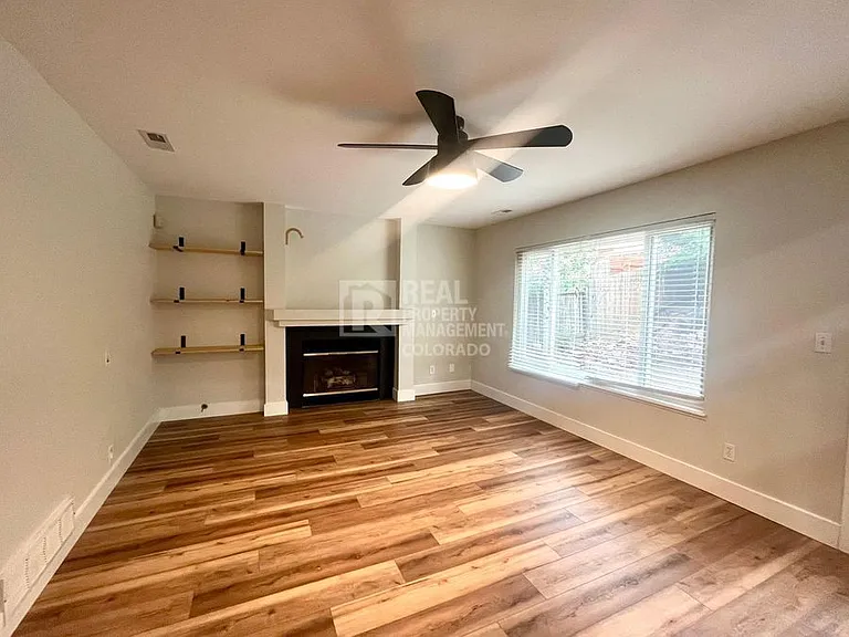 2675 Landsdown Pl — Photo 9