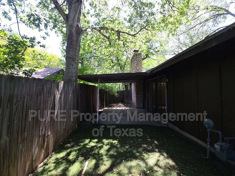 3000 Lakeside Dr — Photo 53