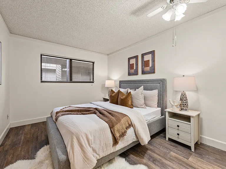 321 Bellevue Way SE #403 — Photo 12