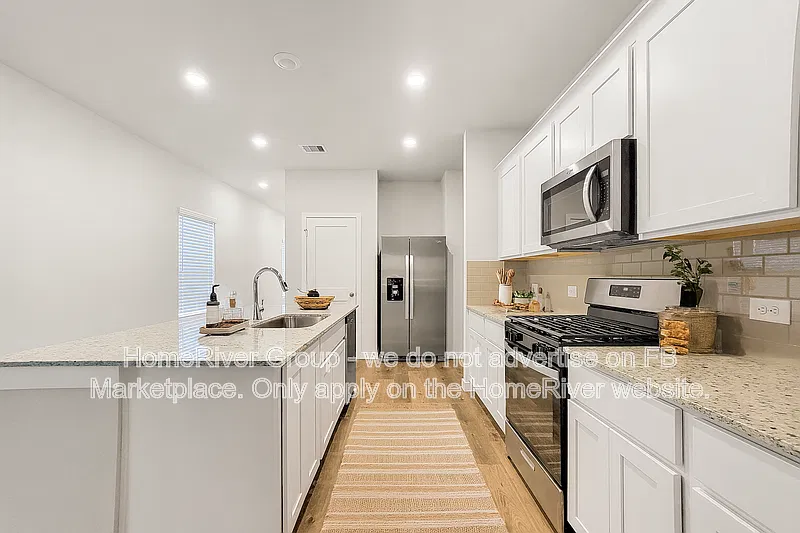 3 bed, 2.0 bath, 1288 sqft, $1,850 — Photo 4