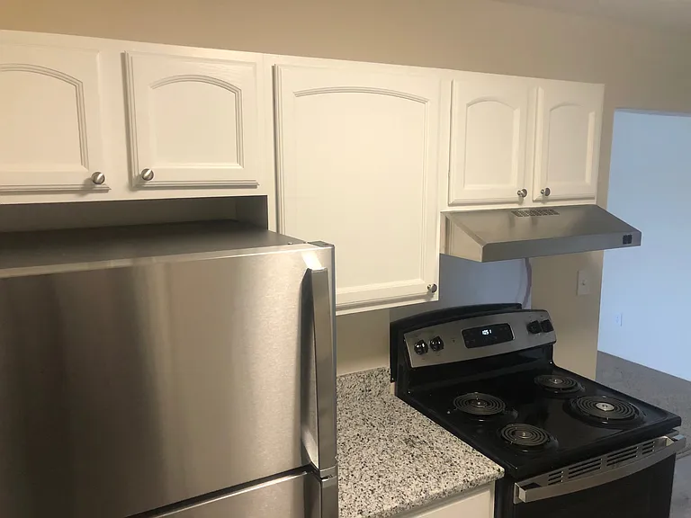 Highland Village Apartments — Photo 25