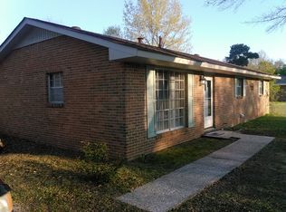 42 Hillhedge Rd, Elmore, AL 36025