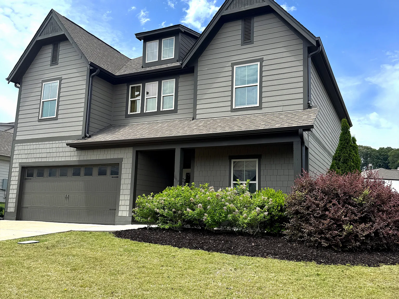 4 bed, 3.5 bath, 2351 sqft, $2,750 — Photo 2