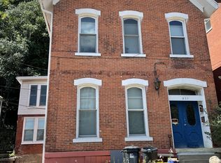 721 Bluff St #4, Dubuque, IA 52001