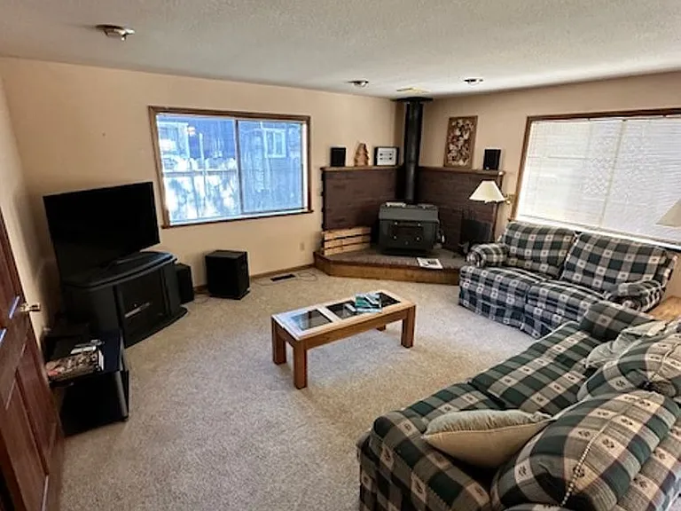 2953 Pinewood Dr — Photo 5