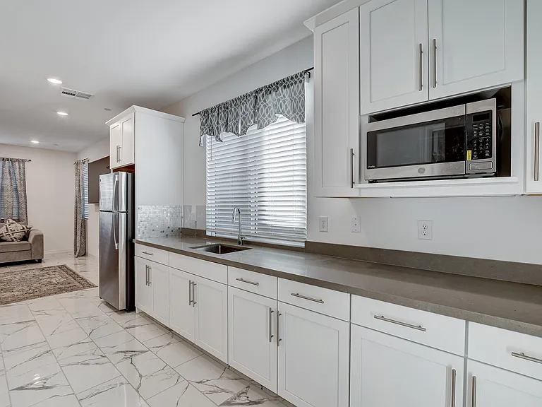 293 Mount Langley St #B — Photo 27