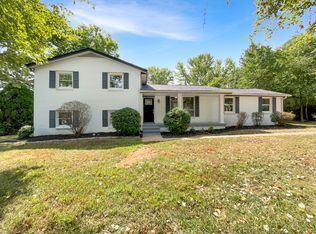 2203 Green Acres Dr, Clarksville, TN 37042