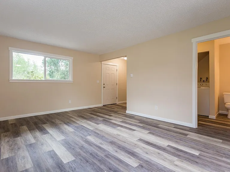 7852 SE 21st Ave — Photo 15