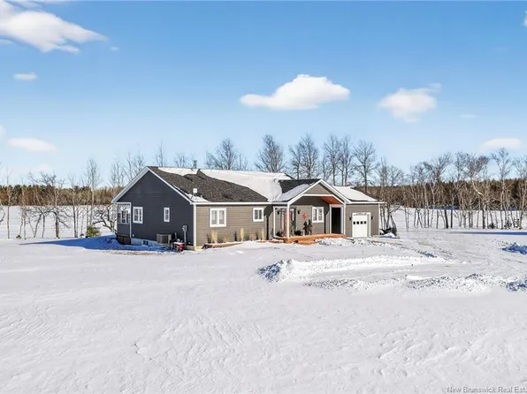 22 Douglas Ln, Weldford, NB E4T 0E4