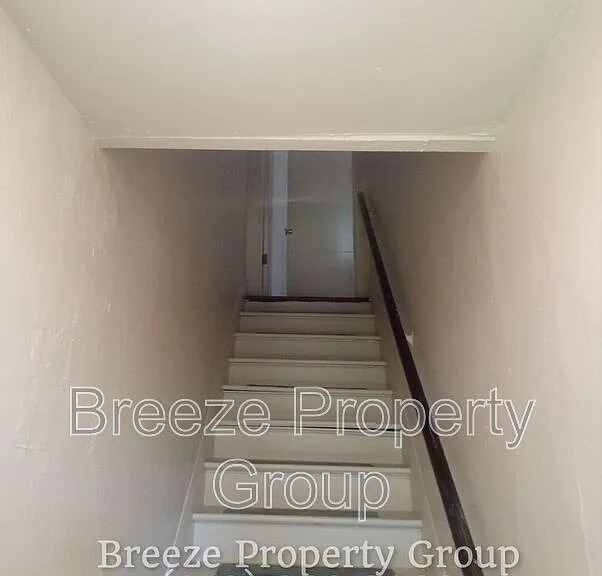 228 Langdon St — Photo 4