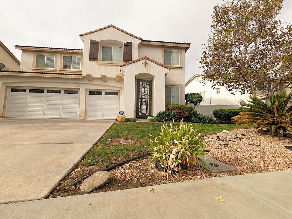 1st image of 15695 Mesa Verde Dr