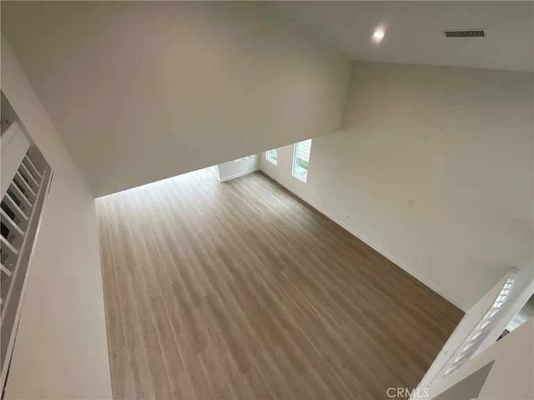 22 Byron Close — Photo 15