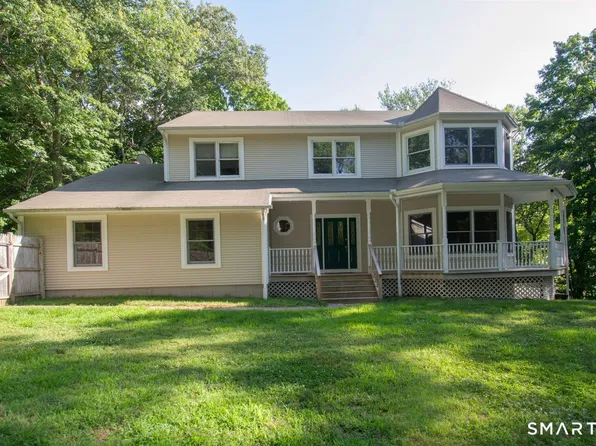 48 Brookview Circle, Manchester, CT 06040