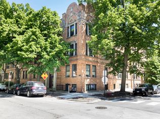 529 W Surf St APT 1, Chicago, IL 60657