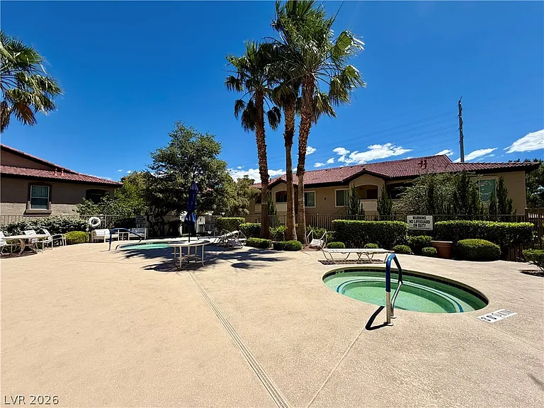3574 Desert Cliff St #201 — Photo 24
