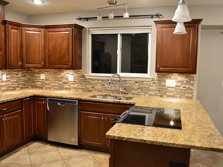 11311 Vernon Way — Photo 12