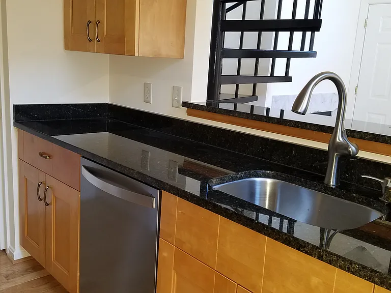 921 Westhaven Dr — Photo 18