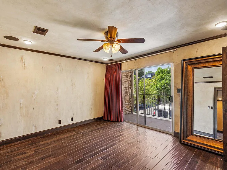 500 E Riverside Dr #254 — Photo 6