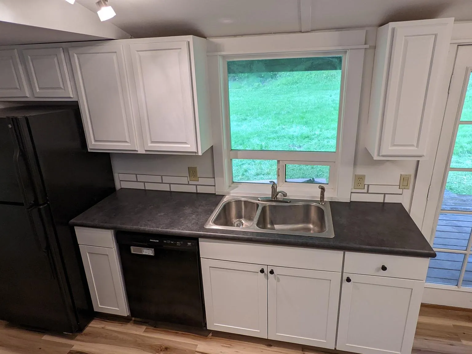 821 Kamus Way — Photo 3