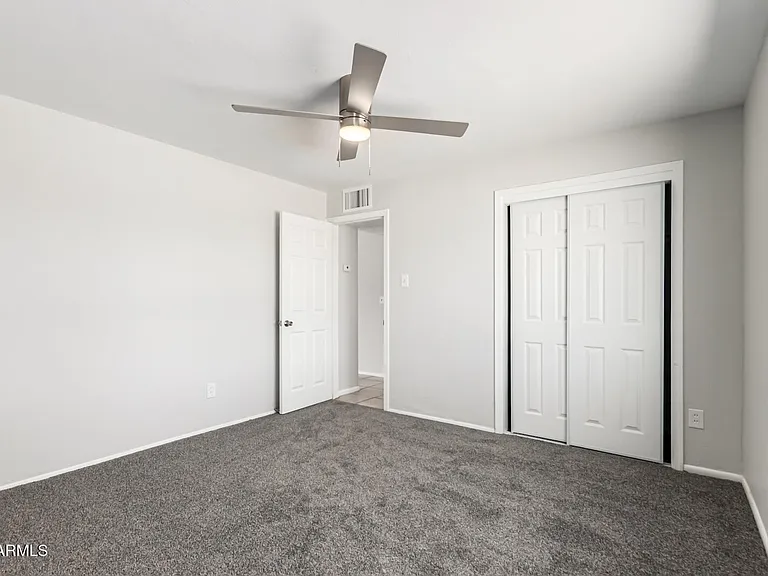 1238 E Vine Ave — Photo 14