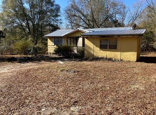 6 Mount Sinai Rd, Hatchechubbee, AL 36858