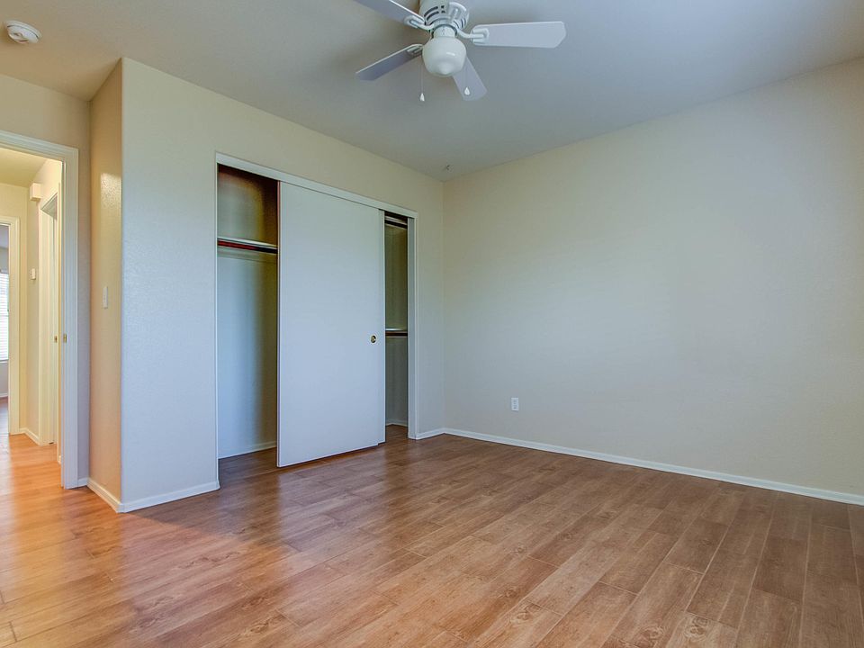 1st image of 5531 N 76th Dr