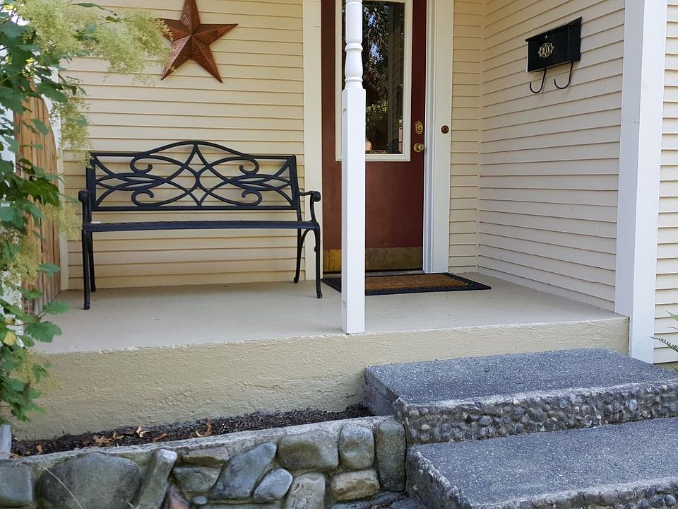 2nd image of 1010 E Indiana Ave