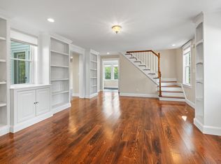 1043 Main St, Sunapee, NH 03782