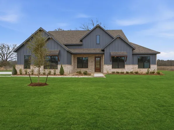 124 El Paso Bnd, New Waverly, TX 77358