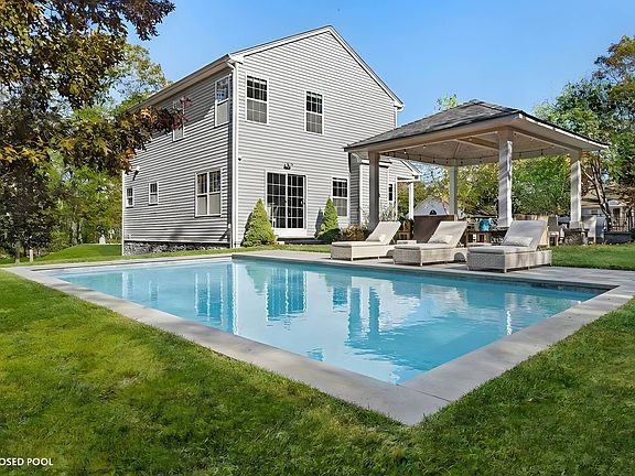 2nd image of 153 Newtown Rd