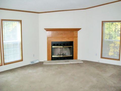 3rd image of 57 Carmell St