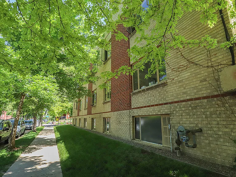 1283 Elizabeth St — Photo 27