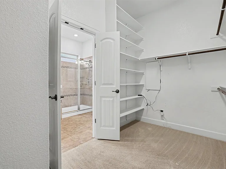 213 Southern Cross Dr — Photo 25