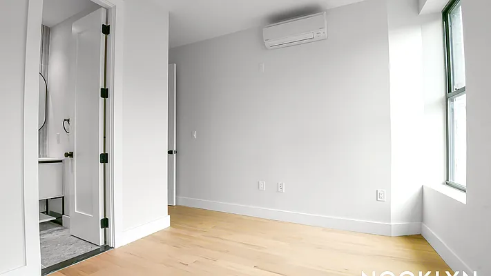 Rented by Nooklyn NYC LLC | media 18