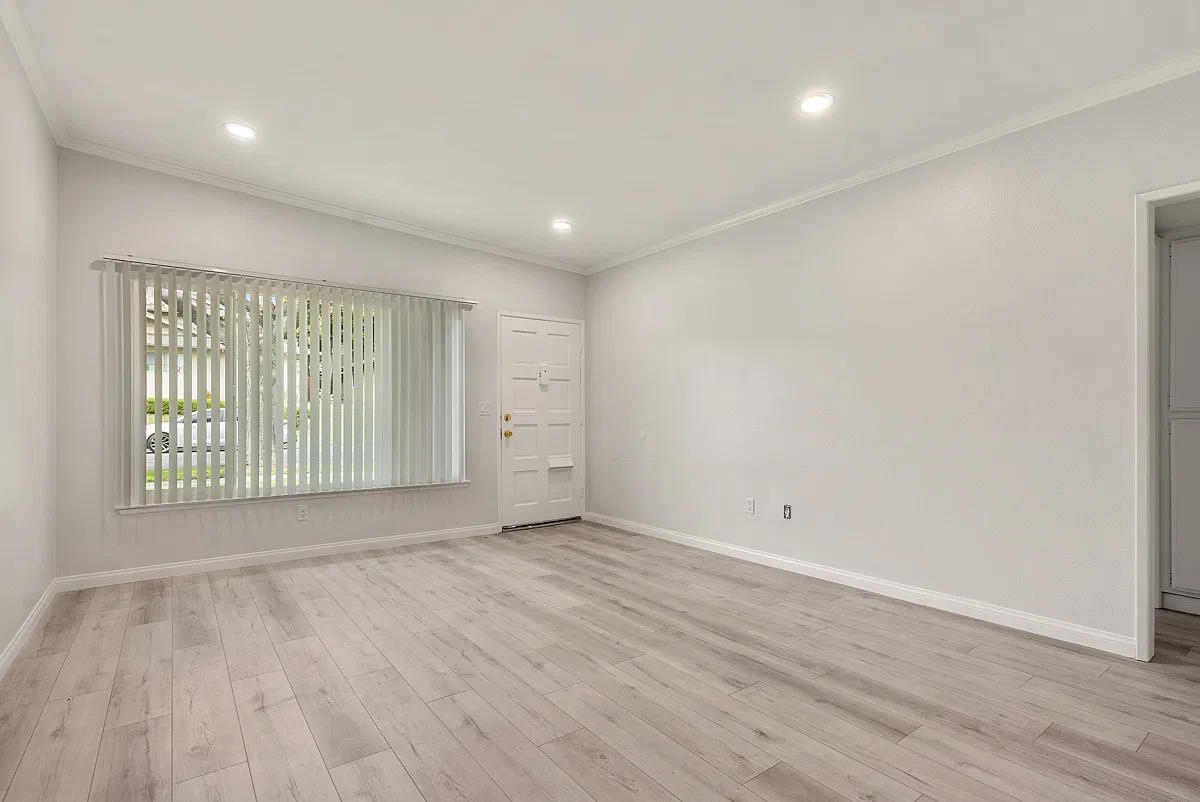 2 bed, 853 sqft, $2,650 — Photo 1